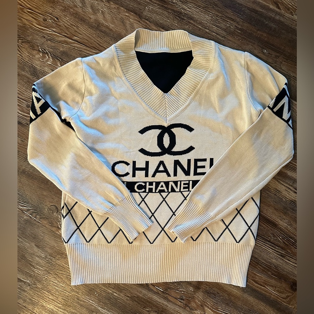 CHANEL Cream and Black V-Neck Sweater